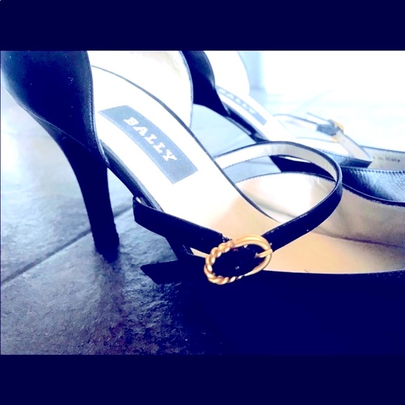 Bally Vintage Pia Elegant Black Switzerland Made Leather Cross Strap Heels - Picture 2 of 9